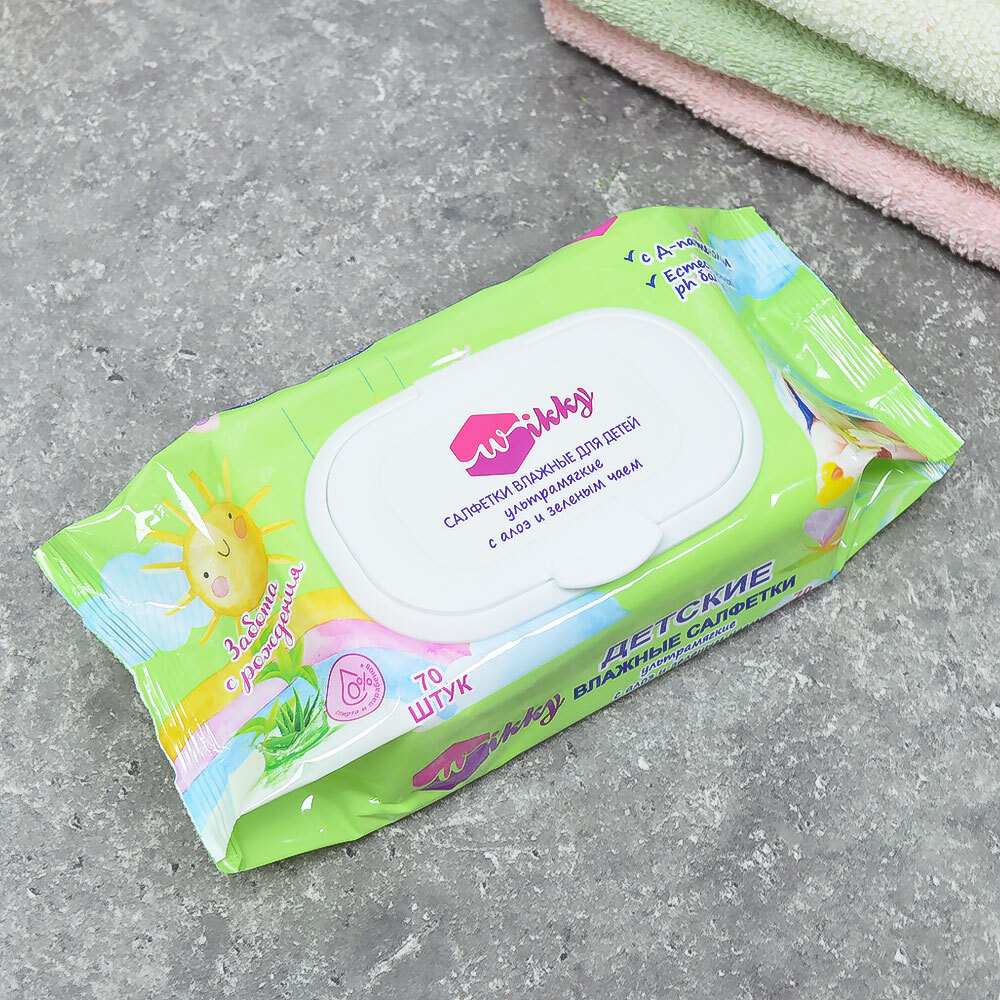Салфетки влажные 70шт "Детские" ультрамягкие с алоэ и зеленым чаем, Wikky