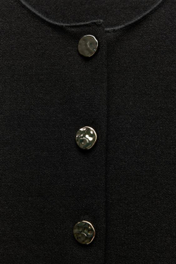 ZARA ЖИЛЕТ ИЗ ЭЛАСТИЧНОГО ТРИКОТАЖА С ПУГОВИЦАМИ, ЧЕРНЫЙ