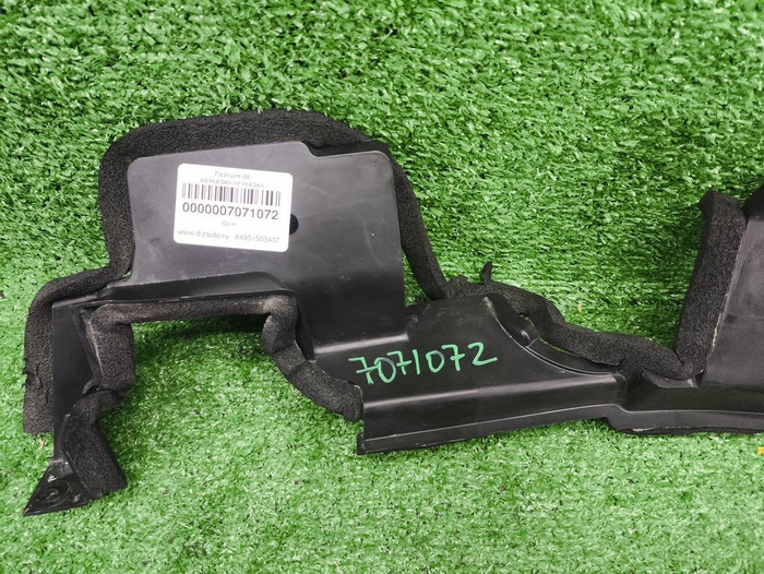 Дефлектор радиатора правый Chery Arrizo 8 (22-нв)