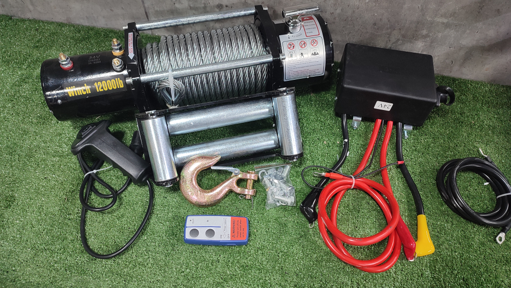 Лебедка автомобильная 12000 LBS метал 24 вольта