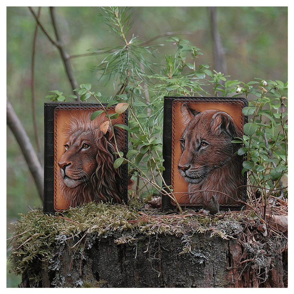 Кожаная обложка на паспорт «Комплект Лев и Львица»