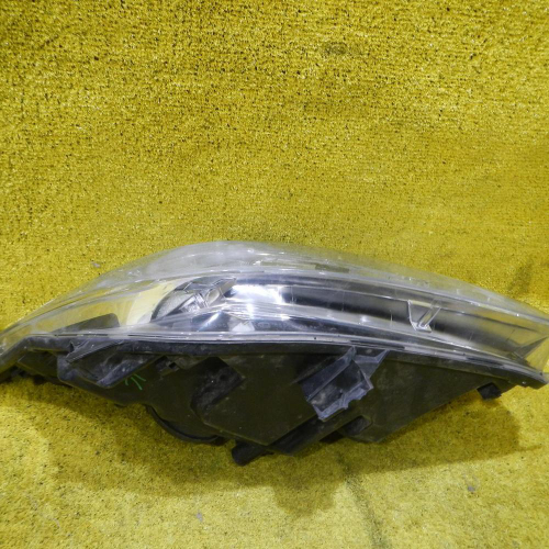Битая Фара правая Opel Insignia (2008-2013) Галоген