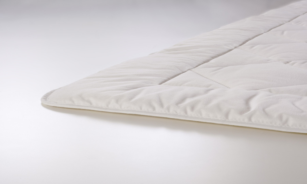 Элитное одеяло 200х200 Baumvole Light от Paradies фрагмент