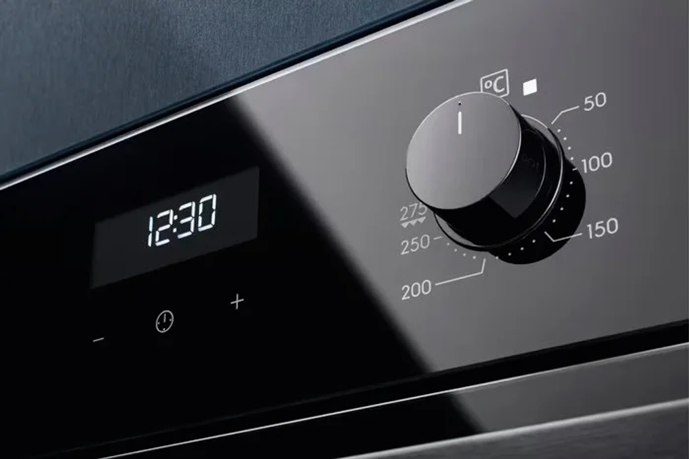 Встраиваемый электрический духовой шкаф Electrolux EOD5H70Z