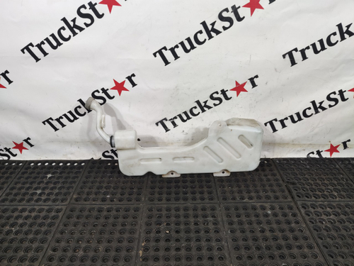 Бачок омывателя лобового стекла 2023г.