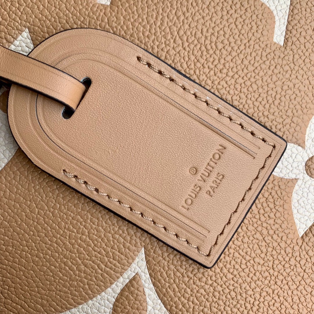 Louis Vuitton OnTheGo MM