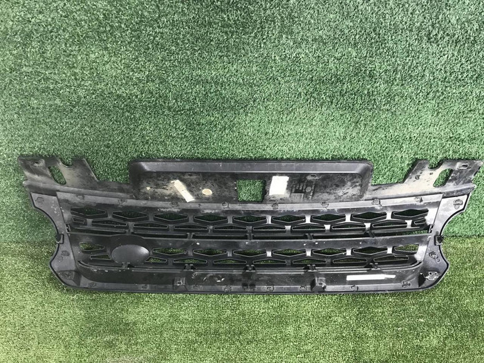 Решетка радиатора Range Rover Sport 2 (2013-2017)