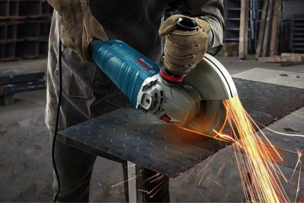Угловая шлифмашина сетевая BOSCH GWS 24-180 06018C2000