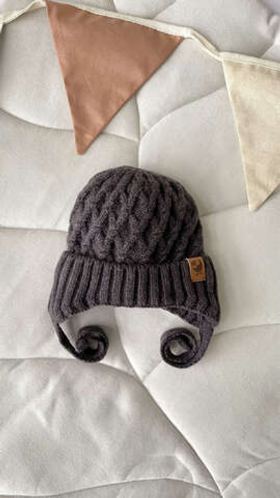 Шапка вязаная на завязках Ромбики (графит)