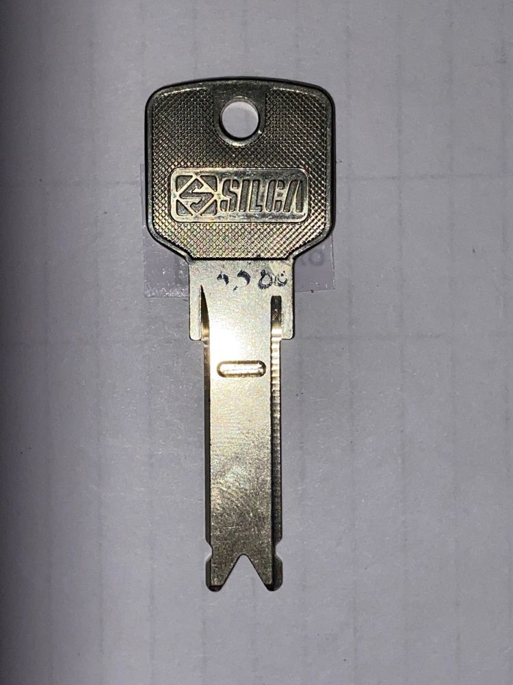Заготовка вертикального ключа 10440 EVVA 3KS