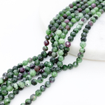 Цоизит граненый, размер около 4,1-4,2 мм, цена за 48-49 шт (1/2 нити)