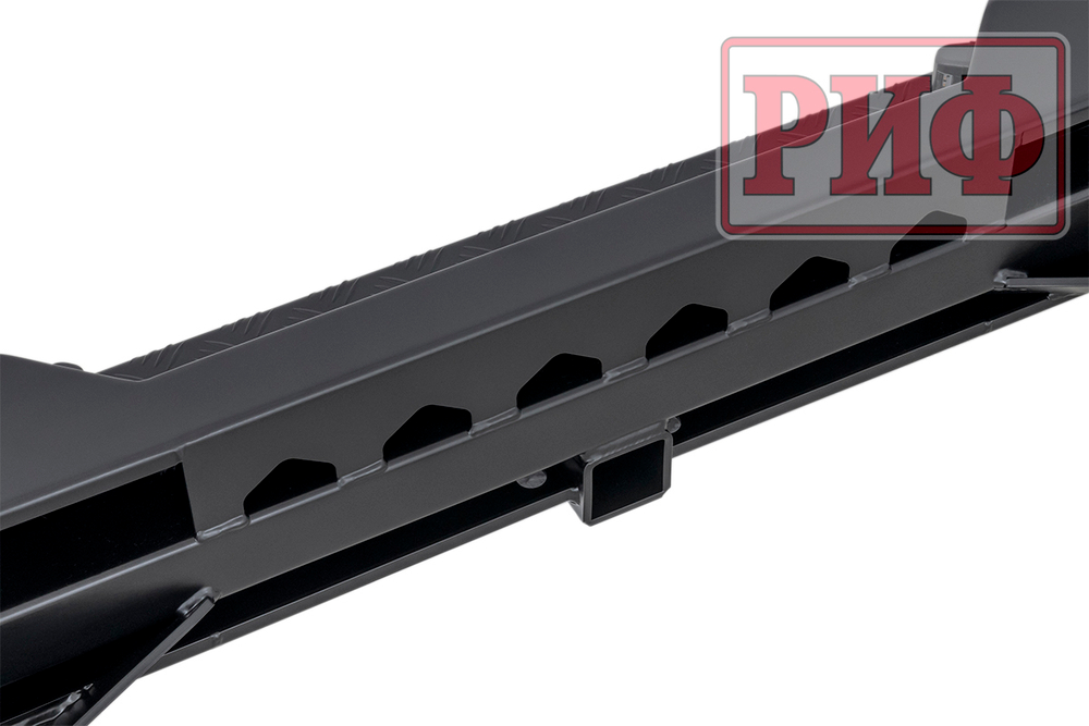 Бампер силовой задний Toyota Hilux 2005-2014 с квадратом под фаркоп и фонарями РИФ