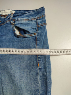 Джинсы Zara базовые 42 размер