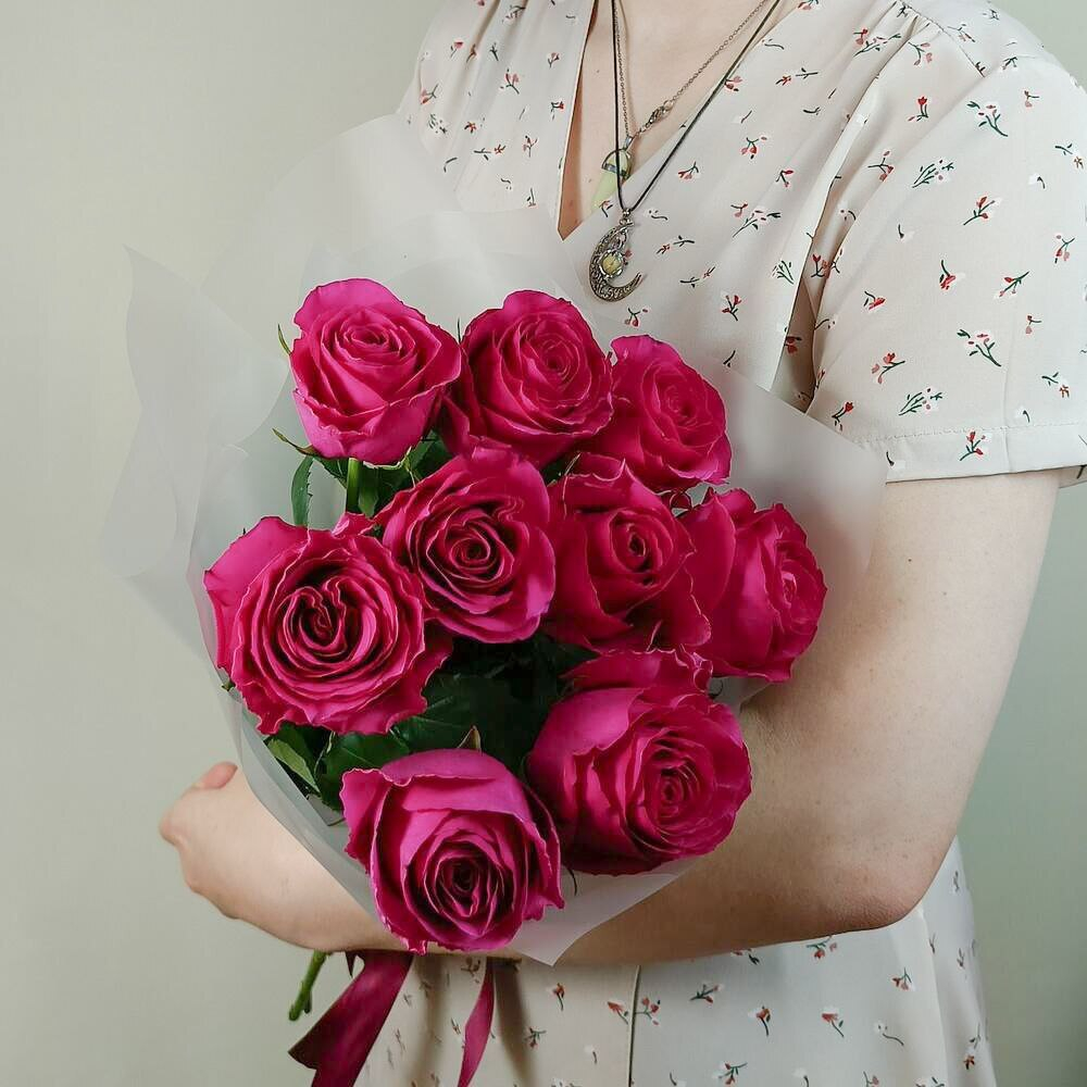 Букет из 9 малиновых роз