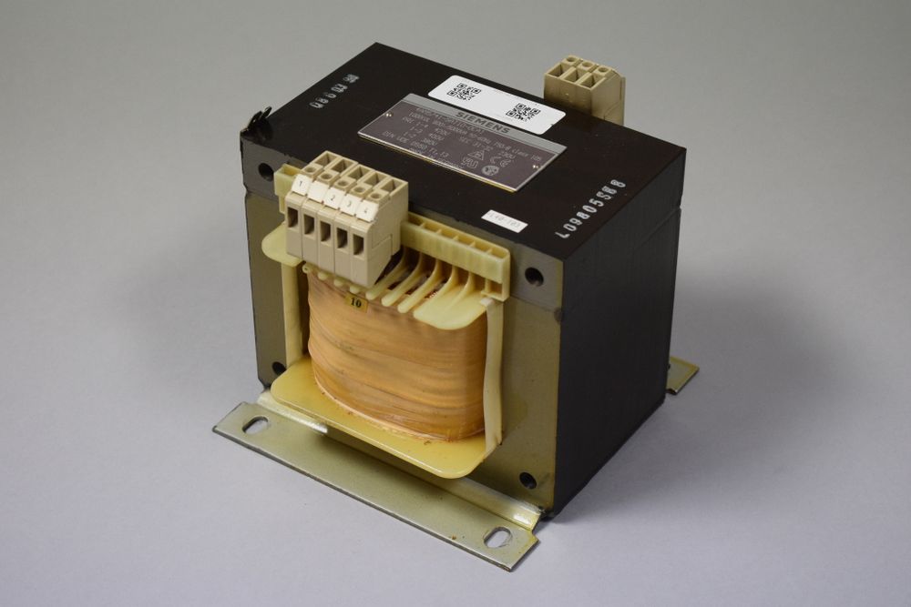 SIEMENS 4AM5741-5AT10-0CA1