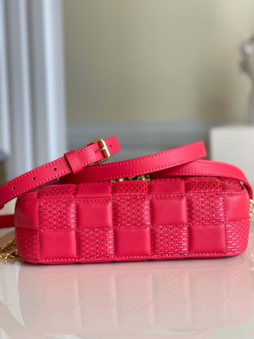 Louis Vuitton Troca MM