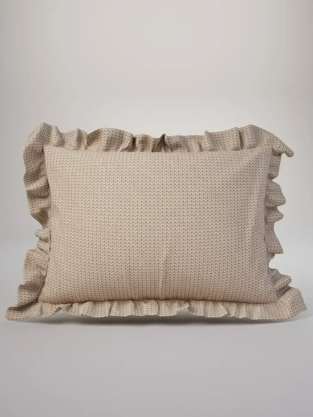 Декоративная наволочка с рюшами, оборками "Вязание" 50х70 см, 1 шт, без молнии