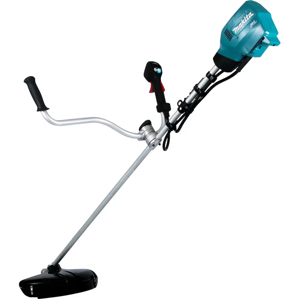 Аккумуляторная мотокоса Makita UR101CZ