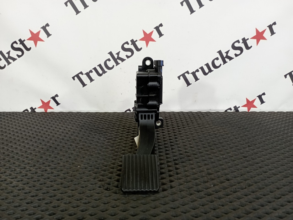 Педаль газа 2023г