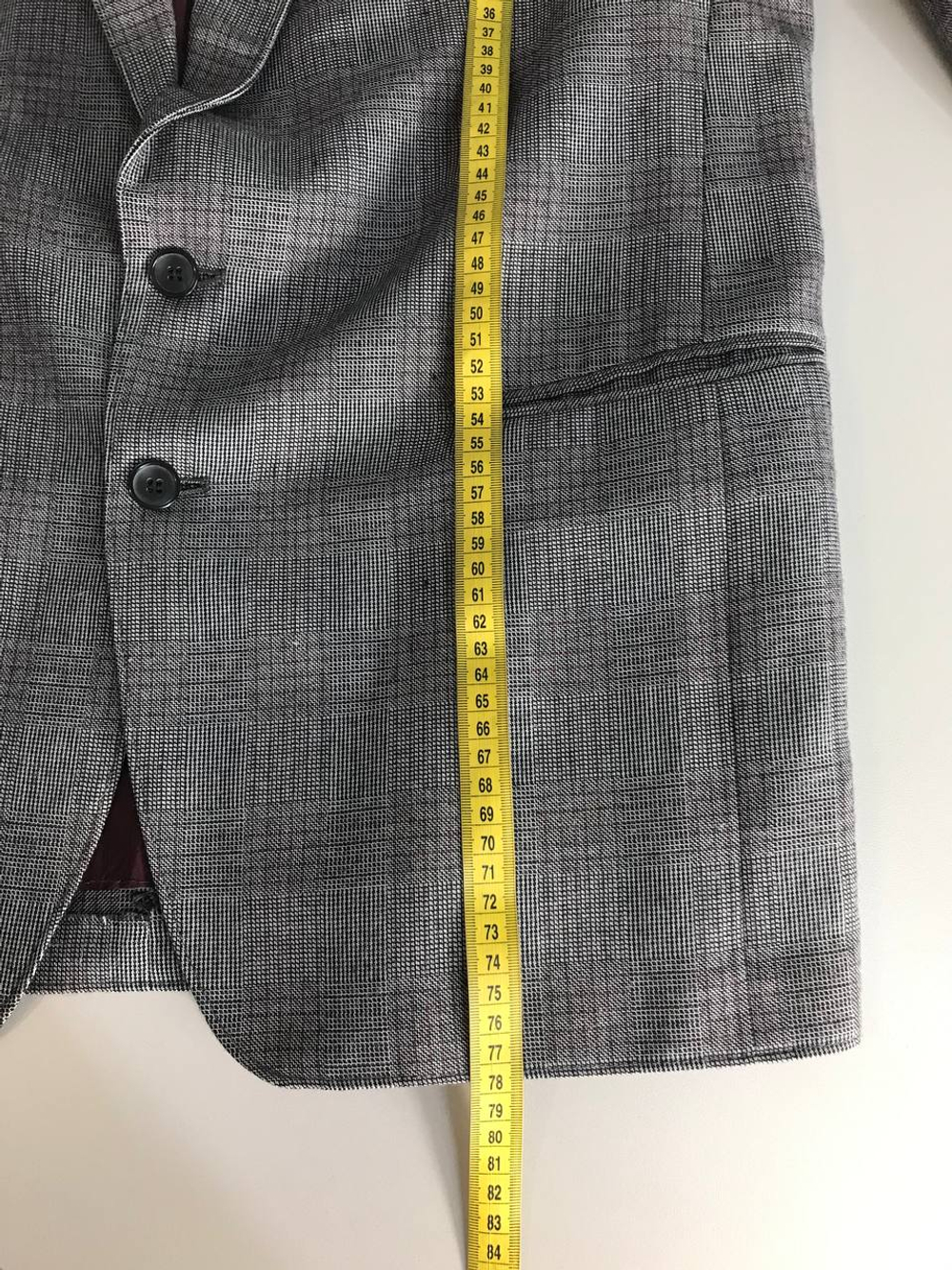Пиджак в клетку, маркировка 170-100-88, визуально на 50 размер