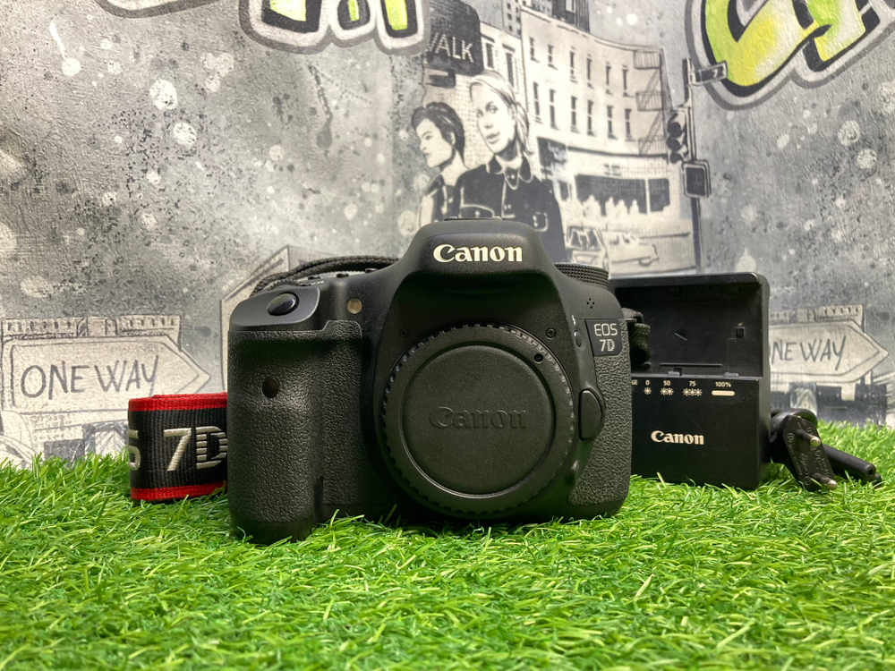 Canon EOS 7D (19 000 кадров) Покупка/Продажа