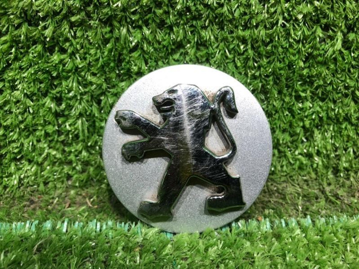 Колпачок литого диска Peugeot 408 (2012-2022)