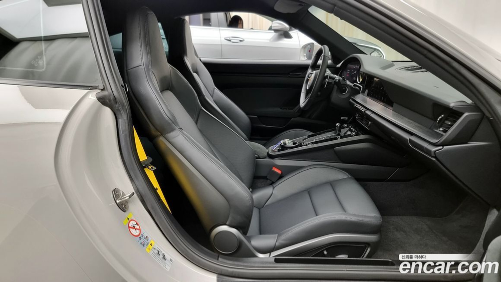 Porsche 911 (992) Carrera GTS (08.2023)