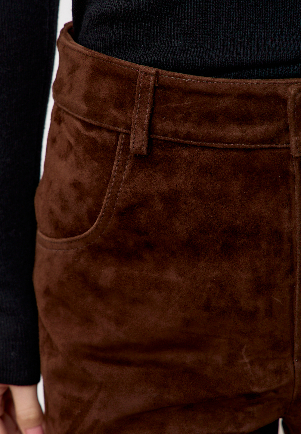 Шорты из натуральной замши