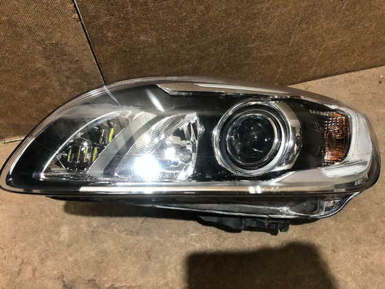 Фара левая адаптив целая Volvo S60 2 13-18 Б/У Оригинал 31420108