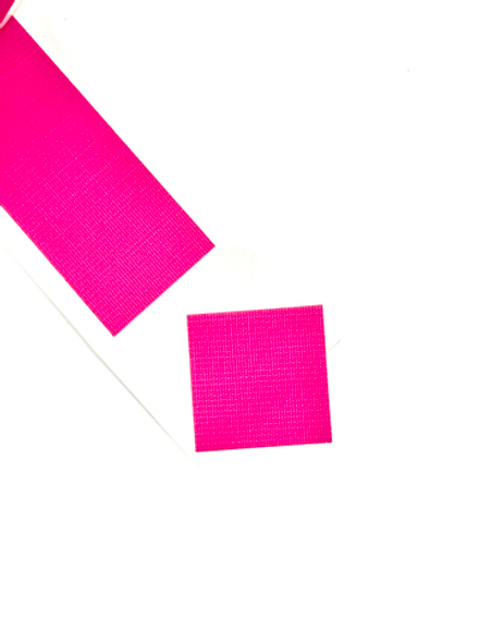 Клейкая лента ФОРМА КВАДРАТ 25-25мм @ultraMATT SIGN Розовый (светится в ультрафиолете) - 100 штук