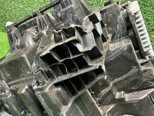 Битая Фара левая Audi Q6 (2022-н.в.) LED