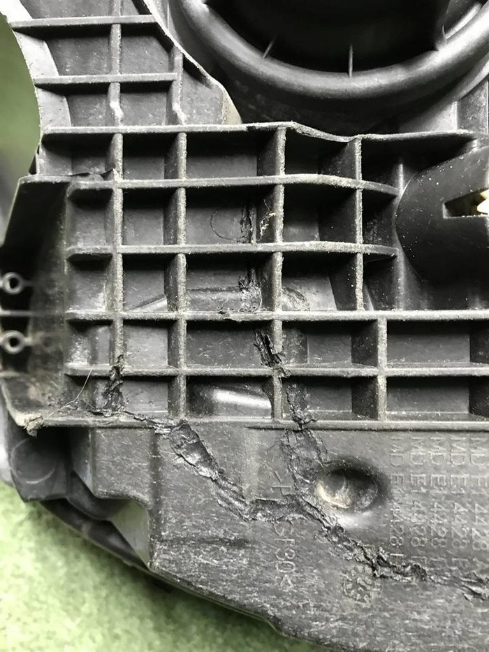 Фара правая Mercedes C w205 (2018-2023) LED