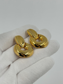 Серьги в стиле door-knocker