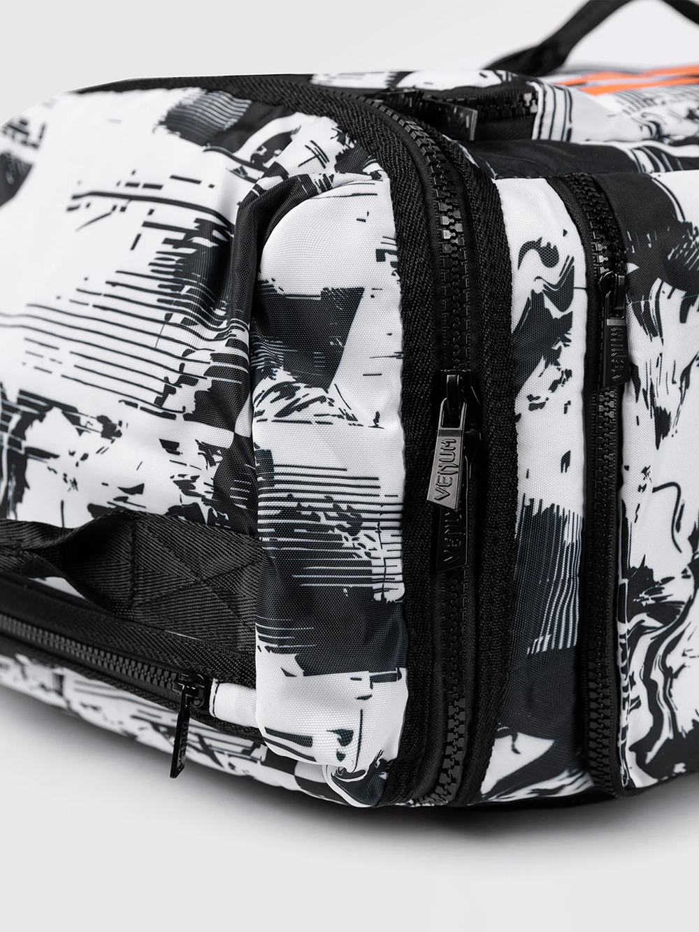 Сумка спортивная Venum UFC Zenith Fight Week Black/White/Orange