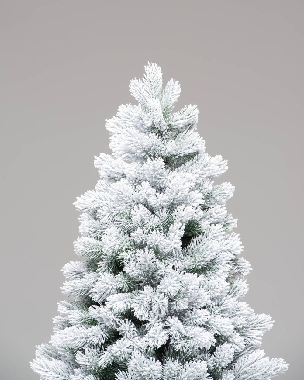 Заснеженная ель "Суздальская" (Литая хвоя) 210 см / 2,1 м