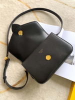 Louis Vuitton Pont 9