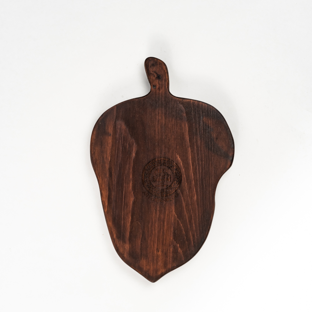 Менажница деревянная из сибирского кедра для подачи блюд и закусок с гравировкой "МЕЧТЫ СБЫВАЮТСЯ". MG130