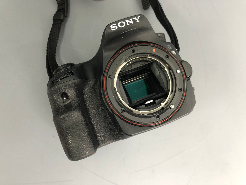 Sony A58 Kit DT 18-55mm 3.5-5.6 SAM II 2.700 кадров