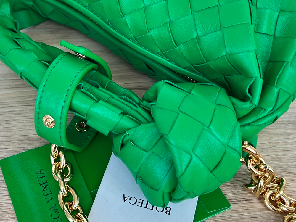 Bottega Veneta Mini Jodie 28 cm