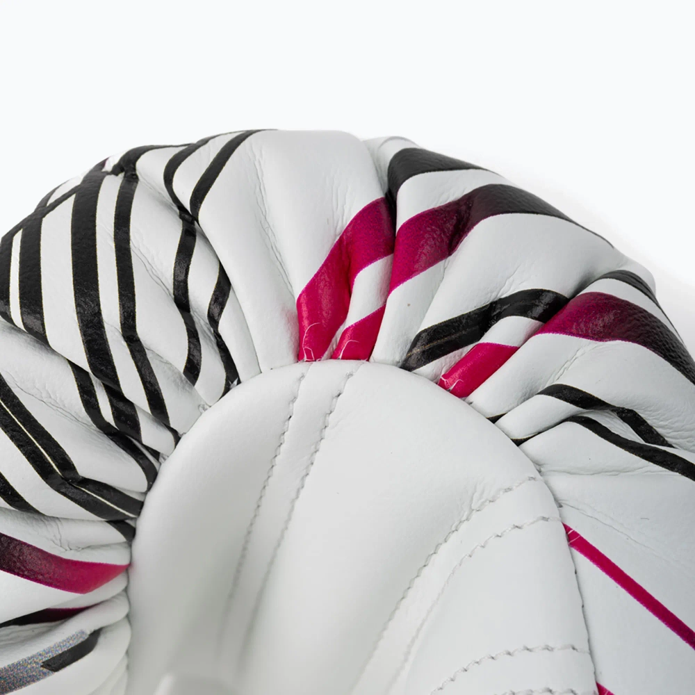 Боксёрские перчатки YOKKAO Power Boxing white