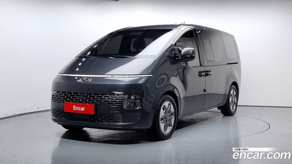 Hyundai Staria 4WD Tourer 9-и местный (07.2022)