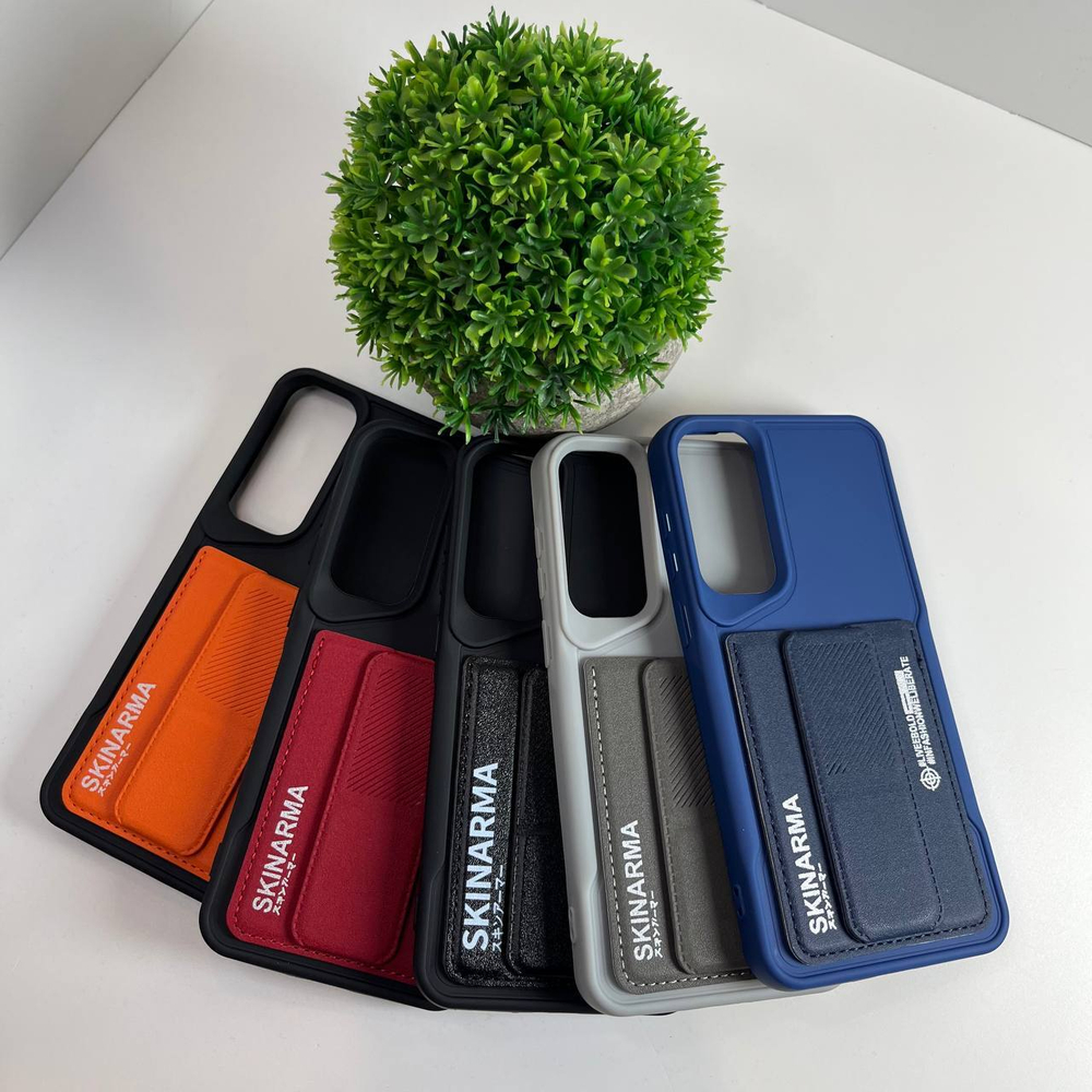 SKINARMA Cartholder Cover iPhone 15 Pro