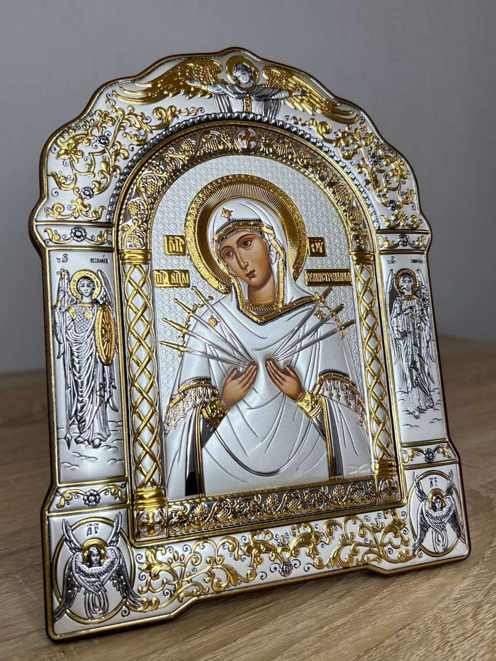 Семистрельная БМ, икона арочная с рамкой, красное дерево 167х228