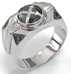 Ювелирное кольцо из серебра