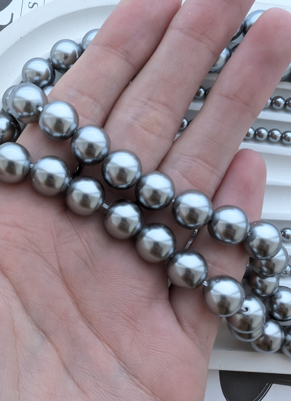 Жемчуг Майорка серая