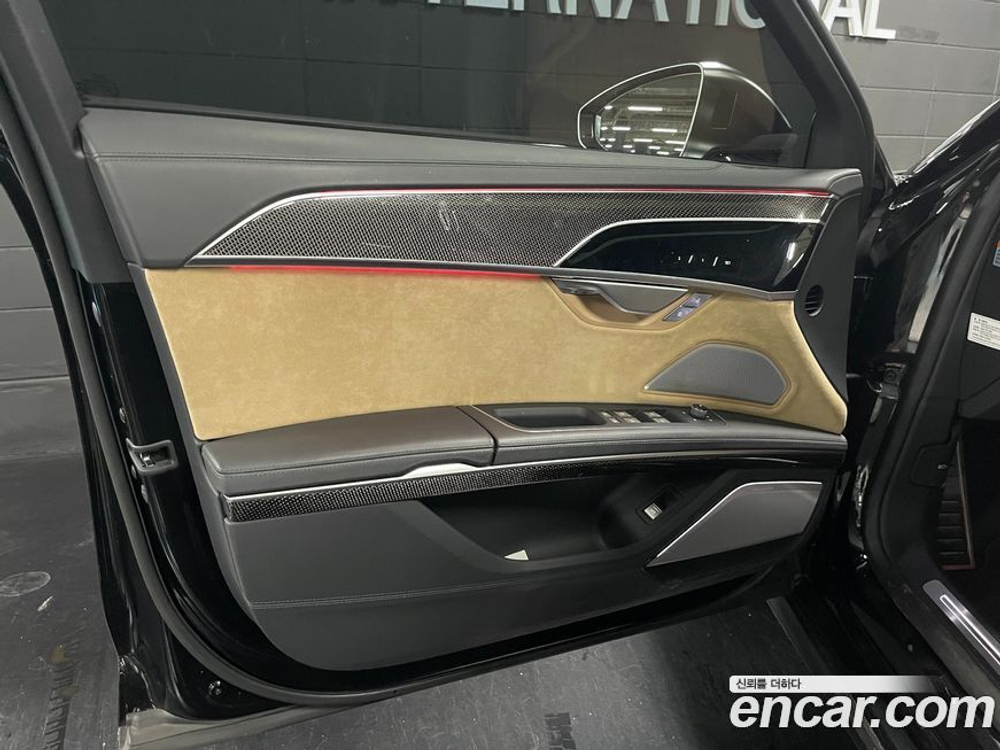 Audi S8 (D5) 4.0 TFSI Quattro LWB (07.2021)