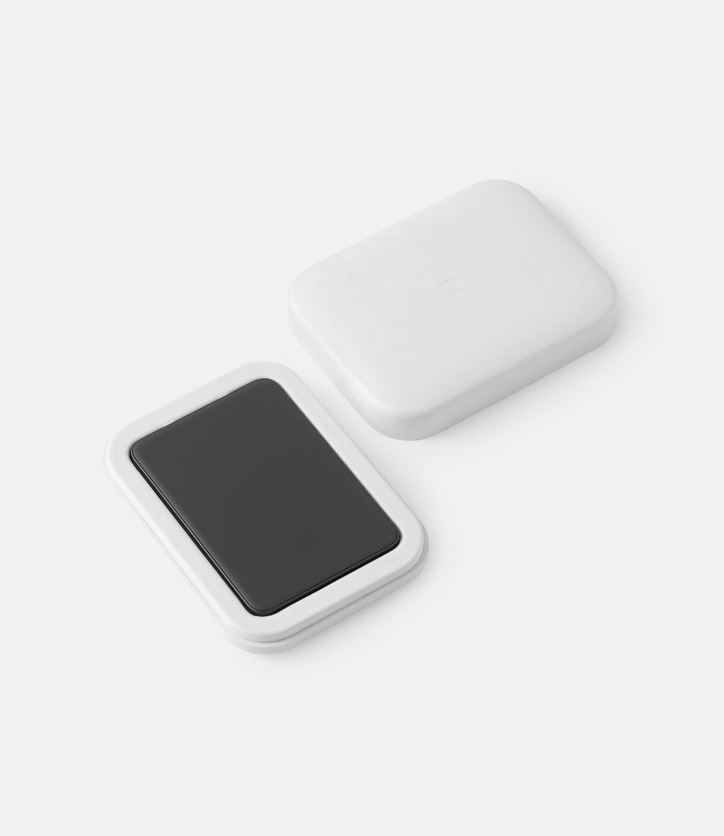 Zenlet Wallet 3 Space Gray — картхолдер из алюминия
