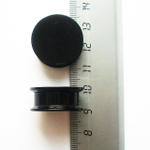 Плаг акриловый, черный, диаметр 20 мм. ( раскручивается). 1 шт.