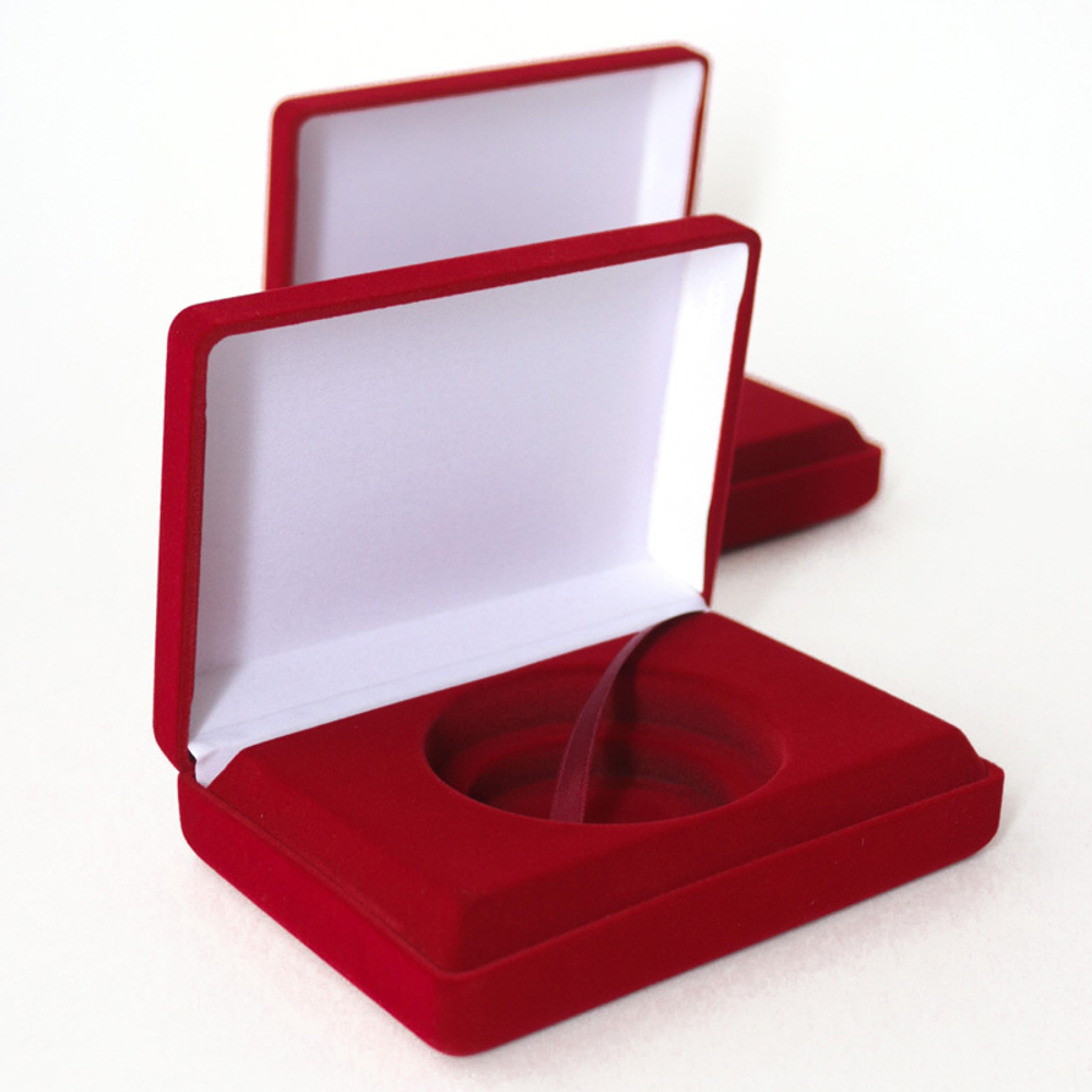 Футляр флокированный под капсулу 58 и 76 мм 143x102x42 мм.