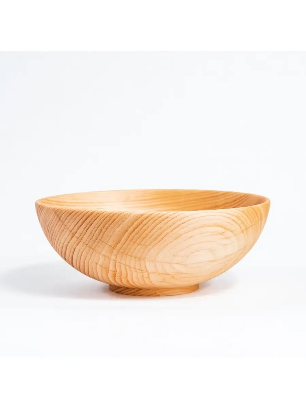 Деревянная тарелка из Кедра коллекция "Лотос"